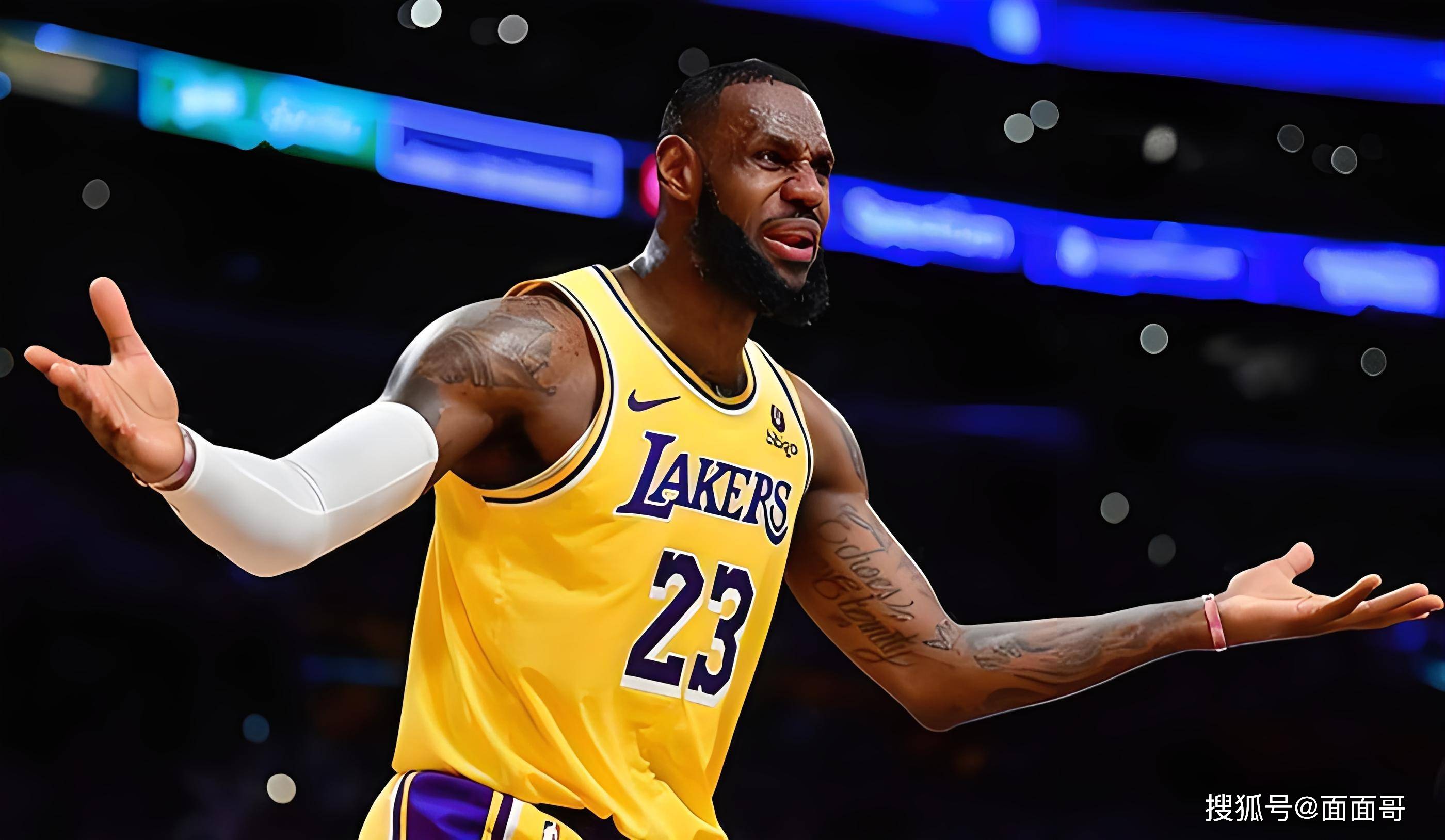 导边路传中 导边路传中